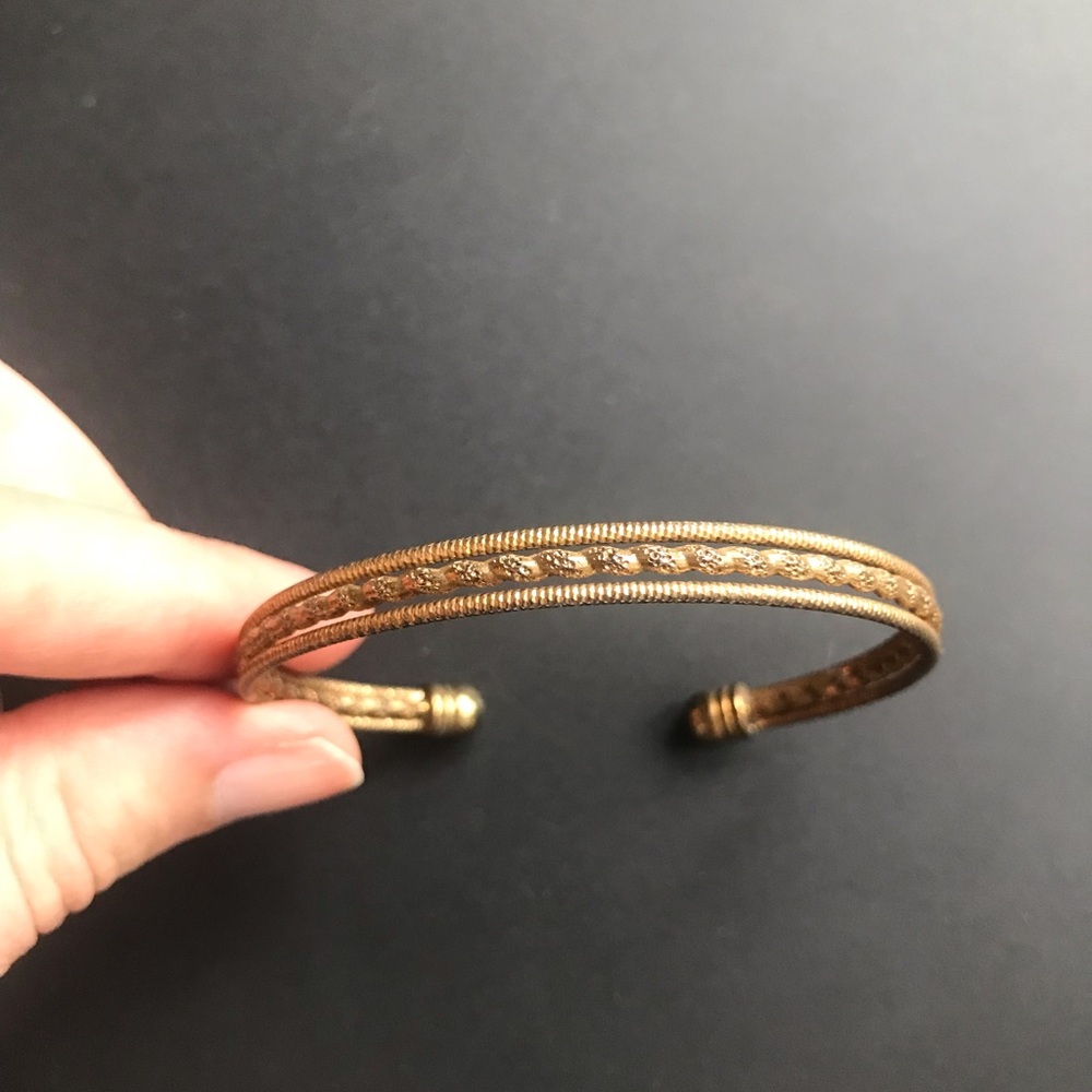 Gold color shiny open bracelet